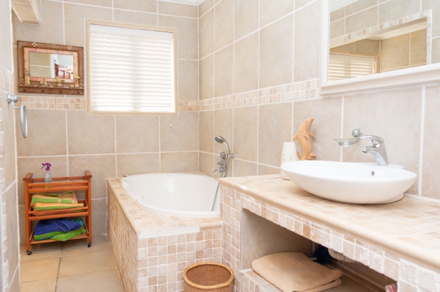 7 Bedroom Property for Sale in Ferreira Town Eastern Cape